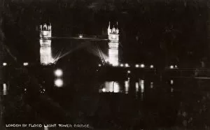 Illumination Gallery: London by Floodlight - Tower Bridge over the River Thames