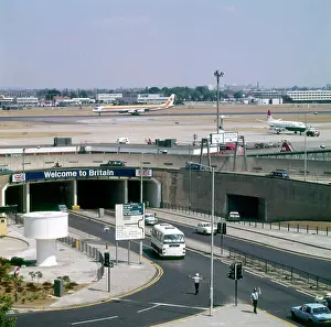 London Heathrow Airport, Welcome to Britain Date: circa 1960s
