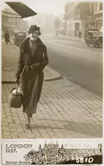 Strolling Prints: London Lady Marion strolling along a London Street