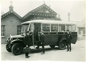 Thornycroft Prints: London North Eastern Railway (LNER) 20 seater on A2 long bus