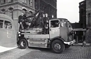 London Region NFS / AFS breakdown lorry with crew, WW2