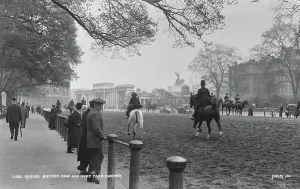 Rotten Prints: London, Rotten Row and Hyde Park Corner