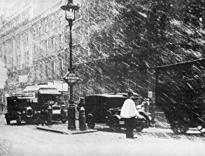 Winter Scenes Gallery: London Snowed Upon