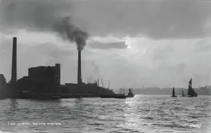 Moody Prints: London on the Thames