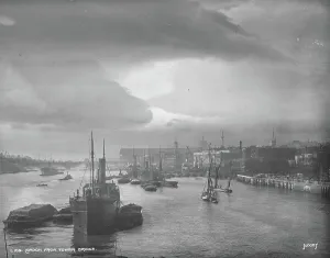 Bustling Prints: London from Tower Bridge