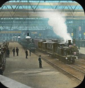 London - Victoria Railway Station