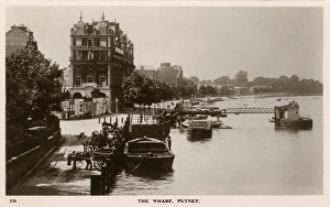 Images Dated 24th March 2017: London - The Wharf, Putney with the Star & Garter Hotel