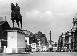 Images Dated 18th March 2011: London / Whitehall 1940S