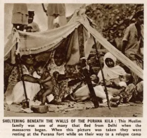 Hindus Prints: Lone soldier guards crossroads in Delhi - Partition in India