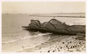 Bathers Prints: Long Beach, California, USA - The Pike Amusement Park