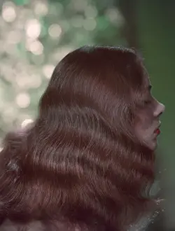 Mane Prints: Long Wavy Hair