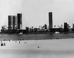 Images Dated 10th May 2011: Longbeach Beach