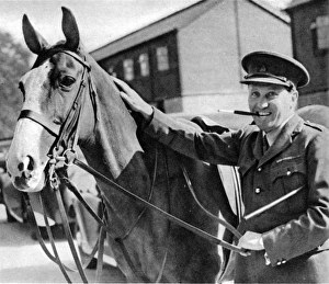 Adjutant Gallery: Lord Carnarvon, 1940