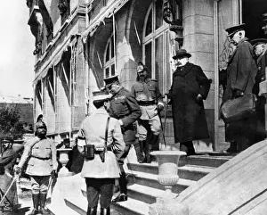 Lord Kitchener in France during shell crisis, WW1