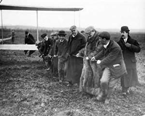 Lord Northcliffe (in the fur coat) Lord Northcliffe (in the fur coat)