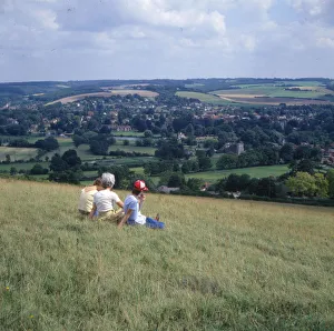 Images Dated 10th June 2019: Lough Down, Berkshire - overlooking the Thames Valley