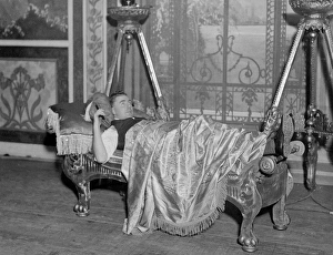 Extravagant Collection: Lounge Lizard 1930S