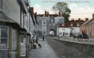 Images Dated 29th November 2019: Lower Broad Street and Broadgate, Ludlow, Shropshire