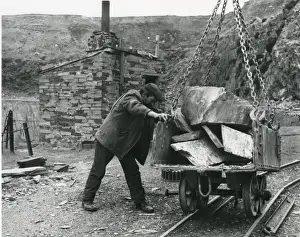 Lowering a tram, Penyrorsedd Slate Quarry, North Wales