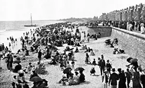 Lowestoft Prints: Lowestoft Beach early 1900s