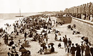Lowestoft beach early 1900's