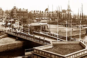 Lowestoft Swing Bridge early 1900s