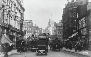 Bustling Prints: Ludgate Circus in Historical London