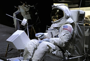 Images Dated 2nd January 2013: Lunar Roving Vehicle (LRV) or lunar rover. American Apollo p
