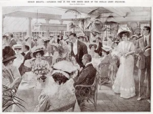 Enclosure Prints: Lunchtime in the Phyllis Court enclosure, Henley Regatta
