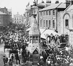Bedfordshire Prints: Luton George Street Sanger's Circus parade Victorian period