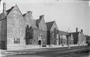 Quaint Prints: The Lygon Arms Hotel