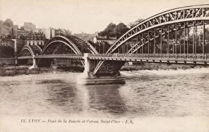 Images Dated 4th April 2011: Lyon, France - Arched Bridge (Pont de la Boucle)