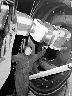 Machining Prints: Machining the crankshaft of a large diesel engine
