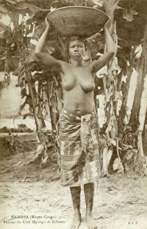 Chief Collection: Madimba - Congo - Pipe-smoking lady