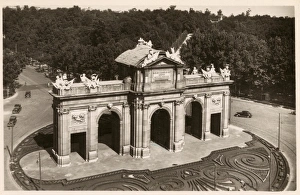 Alcala Gallery: Madrid, Spain - Puerta de Alcala