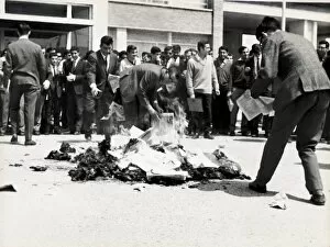 Faculty Collection: Madrid. Student demonstration (3rd May 1966)