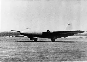 The maiden flight of the first English Electric Canberra VN7