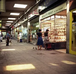 Berkshire Prints: Maidenhead, Berkshire - Nicholsons Walk Shopping Centre