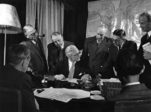 Presided Prints: Mail Editorial Team / 1950