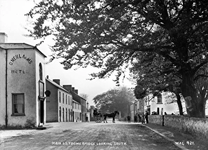 Londonderry Gallery: Main Street, Toomebridge, Looking South