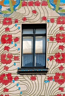 Situated Prints: Majolika House