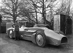 Malcolm Campbell with his Bluebird car, 1933