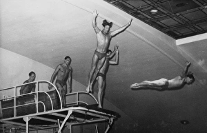 Images Dated 22nd September 2017: Male Sychronised Swimming Team - Bournemouth - Diving