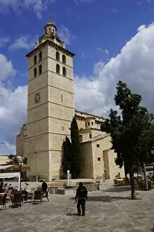 Images Dated 20th April 2013: Mallorca, spain - Santa Maria Church