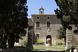 Images Dated 21st April 2013: Mallorca, Spain, Valldemossa - Estate Entrance