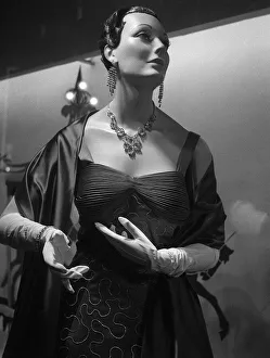 Mannequin Prints: Mannequin, Swan and Edgar window, London