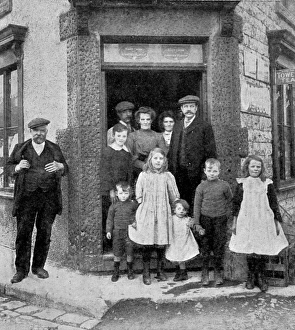 Images Dated 16th December 2004: The Marchington Family outside the Post Office in Dove Holes