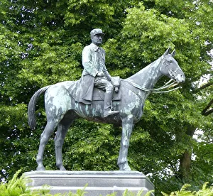 Marechal Collection: Marechal Foch statue, Mont Cassel