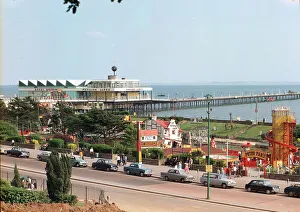 Southend Prints: Marine Gardens and pier, Southend