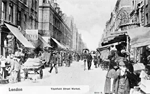 Images Dated 29th September 2017: Market in Great Titchfield Street, London